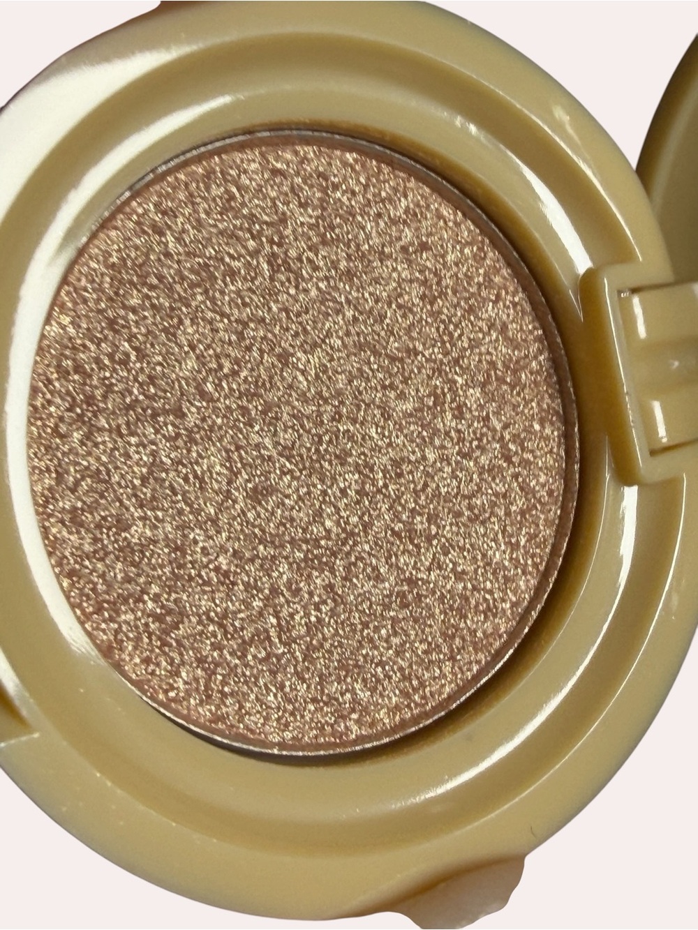 Da lish Uncomplicated Beauty Highlighter in Sunrise